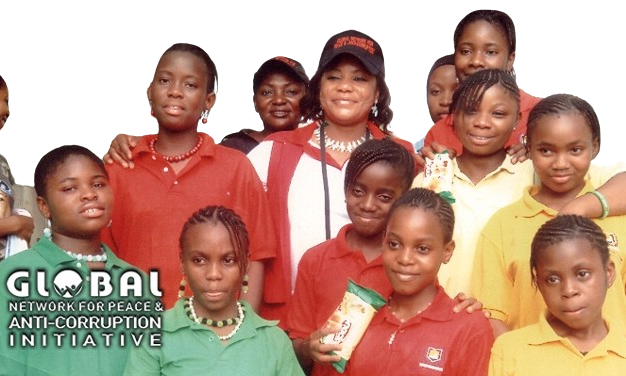 Founder Vera Johnson with Nigerian Students in GNPAI Schools program